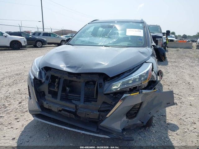 2023 NISSAN KICKS SR XTRONIC CVT 6