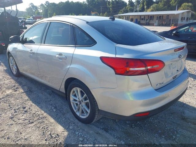 2017 FORD FOCUS SE 3