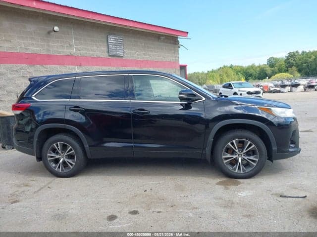 2018 TOYOTA HIGHLANDER LE 13