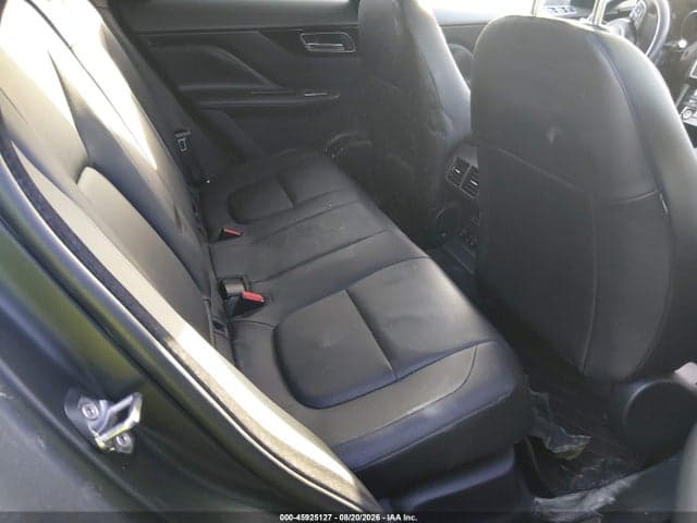 2019 JAGUAR F-PACE 25T PREMIUM 8