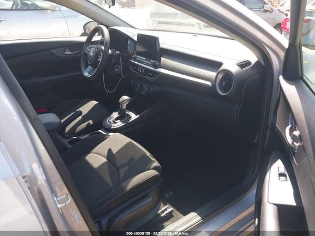 2020 KIA FORTE LXS 5