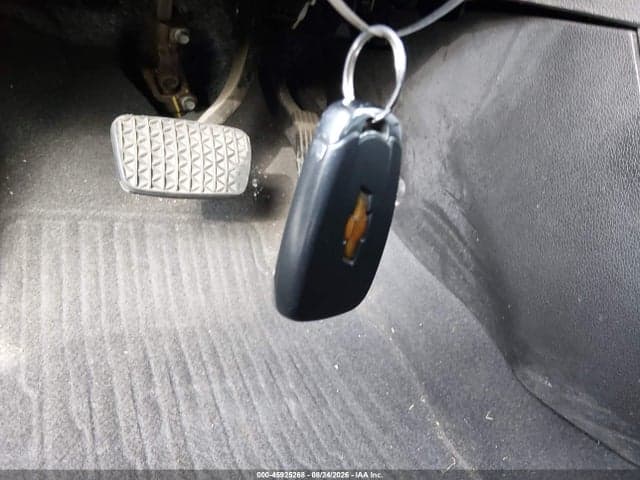 2017 CHEVROLET SONIC LT AUTO 3