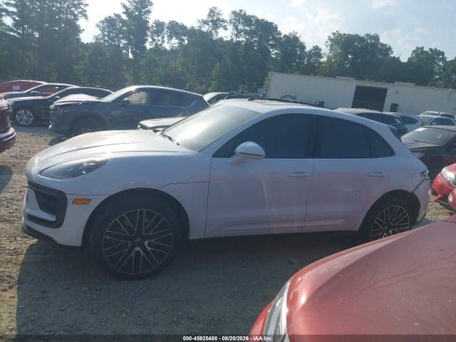 2025 PORSCHE MACAN T 14