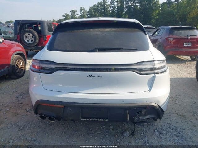 2025 PORSCHE MACAN T 16