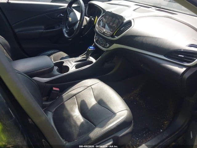 2017 CHEVROLET VOLT LT 5