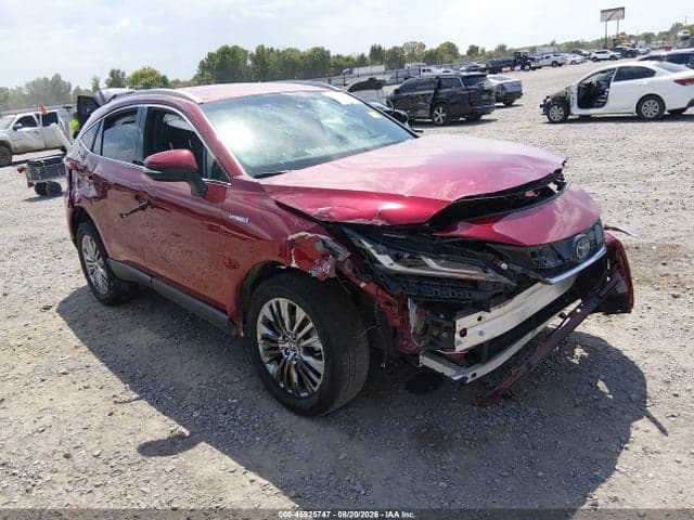 2021 TOYOTA VENZA XLE 1