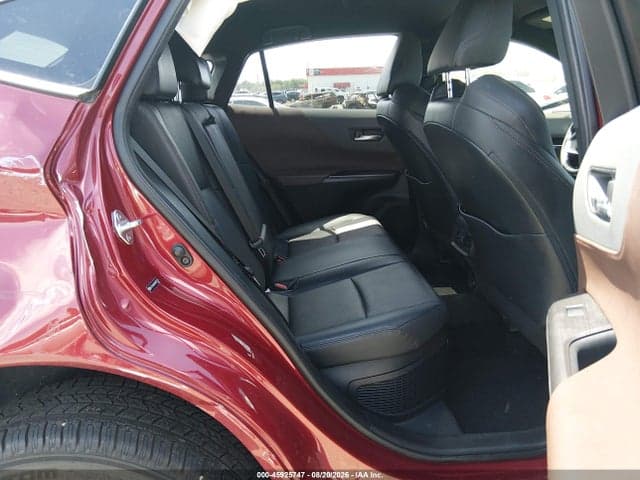 2021 TOYOTA VENZA XLE 8