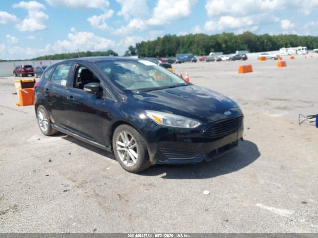 2017 FORD FOCUS SE 1