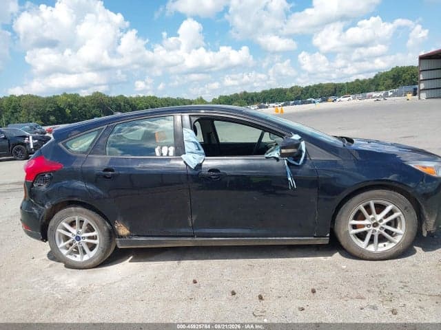 2017 FORD FOCUS SE 6