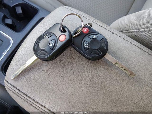 2017 FORD ESCAPE SE 11