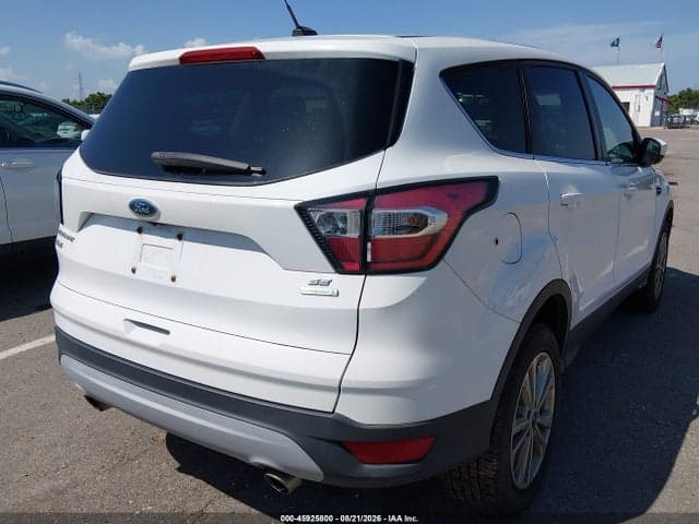 2017 FORD ESCAPE SE 4