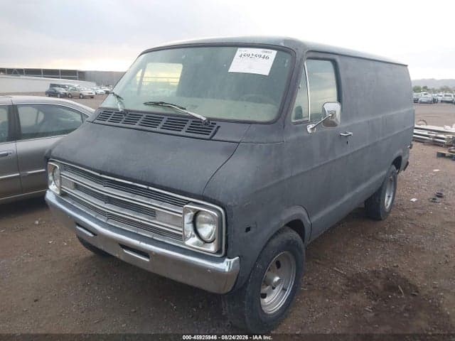 1977 DODGE VAN (TRADESMAN 100) 2