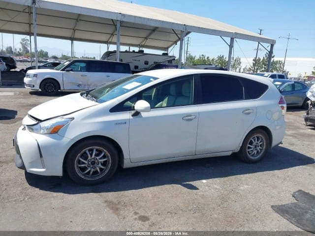 2017 TOYOTA PRIUS V FOUR 14