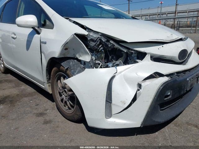 2017 TOYOTA PRIUS V FOUR 6