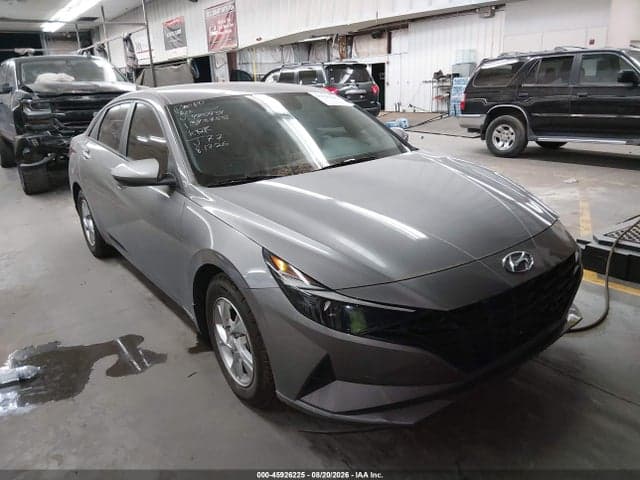 2023 HYUNDAI ELANTRA SE