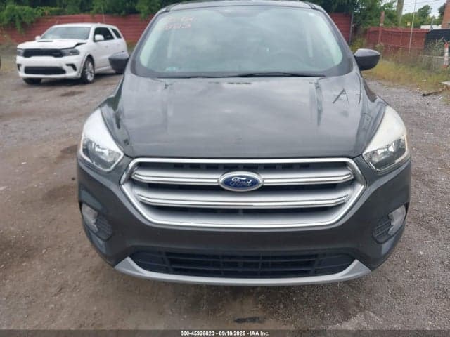 2017 FORD ESCAPE SE 6