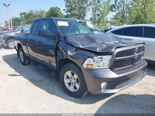 2017 RAM 1500 EXPRESS 4X4 6'4 BOX 1