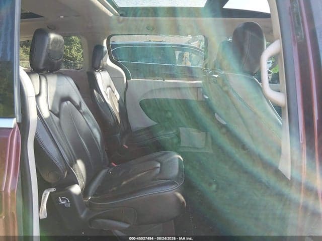 2018 CHRYSLER PACIFICA LIMITED 8
