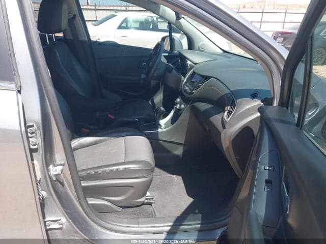 2019 CHEVROLET TRAX LT 5