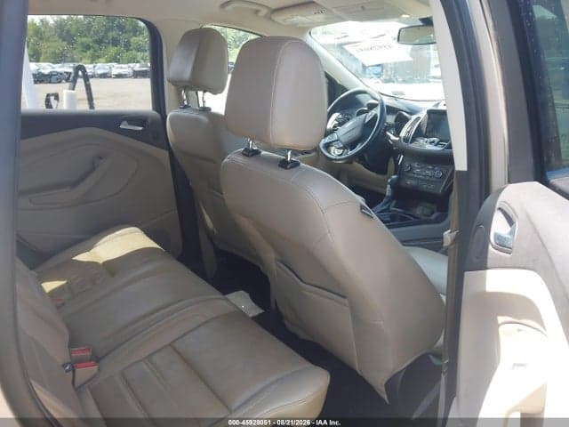 2017 FORD ESCAPE TITANIUM 8