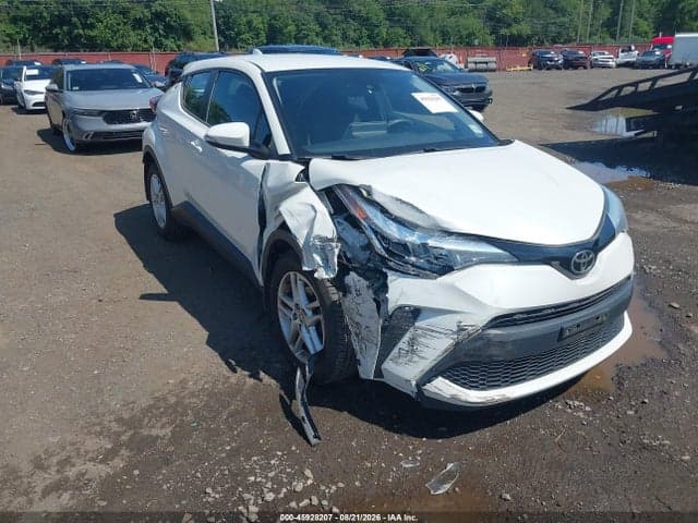 2020 TOYOTA C-HR LE 6