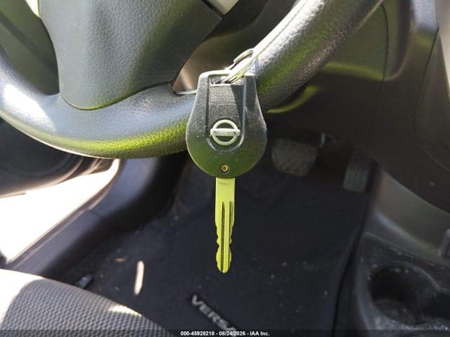 2019 NISSAN VERSA 1.6 SV 11