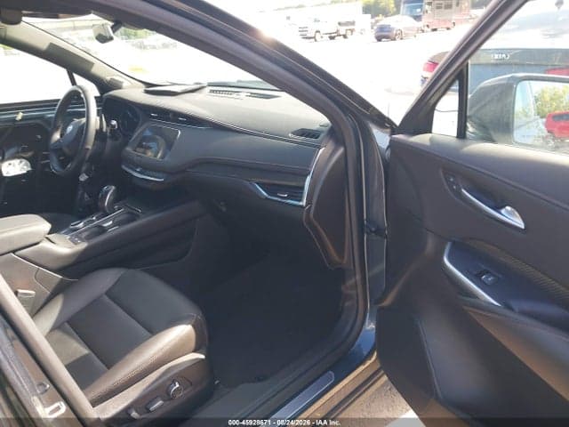 2019 CADILLAC XT4 SPORT 5
