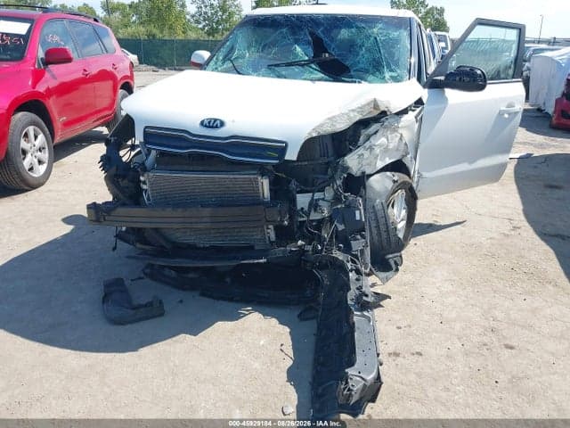 2019 KIA SOUL + 6