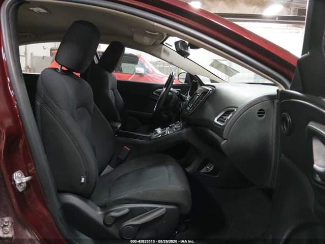 2017 CHRYSLER 200 TOURING 5