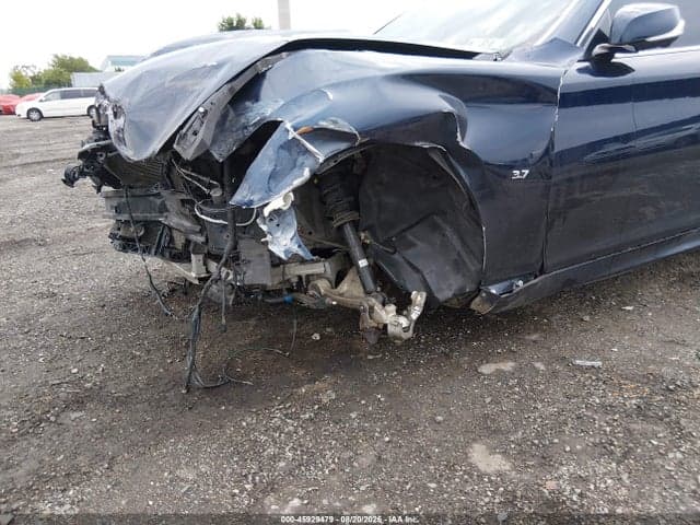 2017 INFINITI Q70 3.7 6