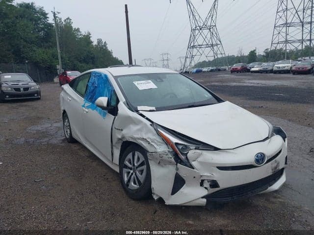 2017 TOYOTA PRIUS THREE 1