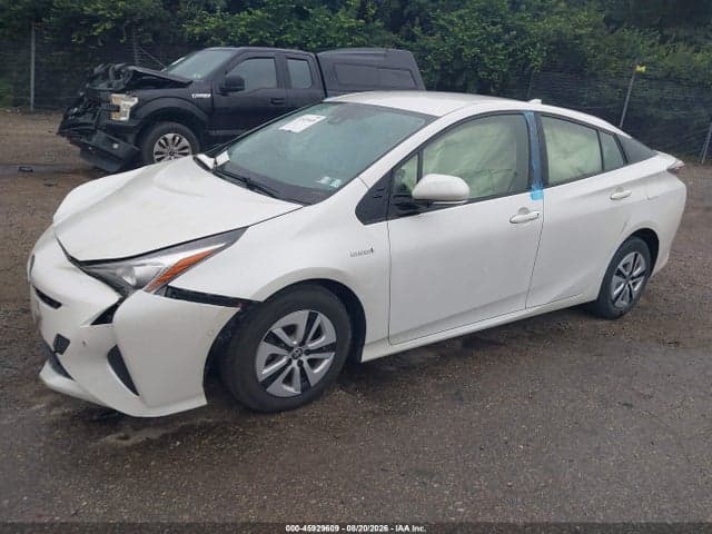 2017 TOYOTA PRIUS THREE 2