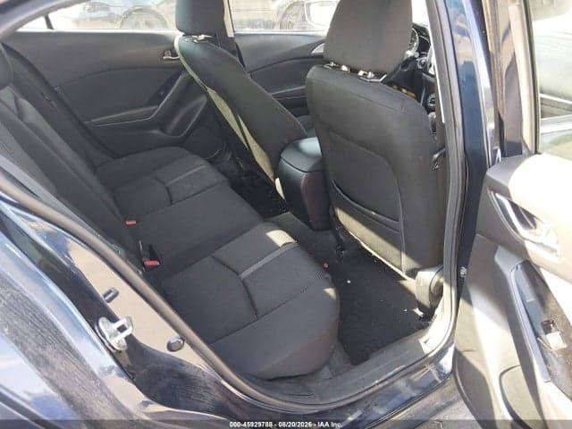 2017 MAZDA MAZDA3 SPORT 8