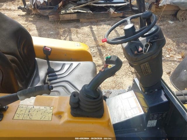 2022 SCHAFFER 2630T TRACTOR 5