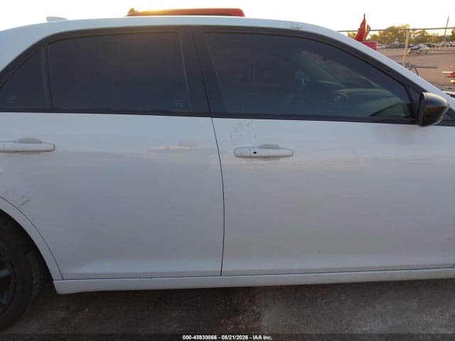2020 CHRYSLER 300 TOURING 13