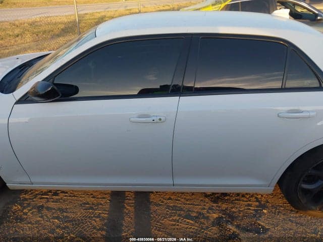 2020 CHRYSLER 300 TOURING 14