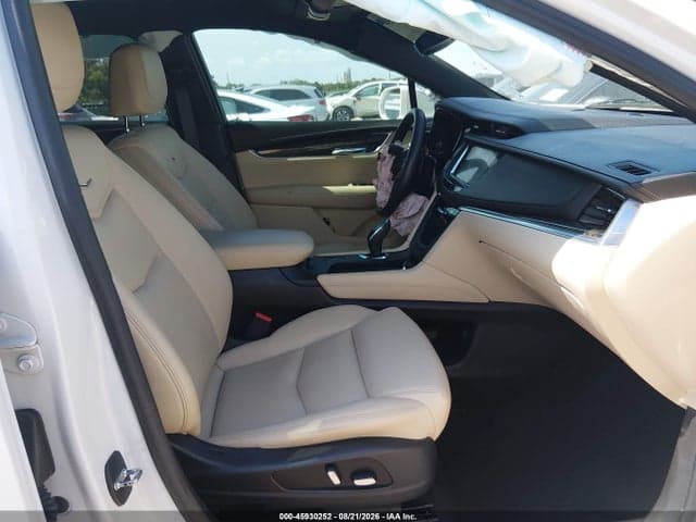 2017 CADILLAC XT5 STANDARD 5