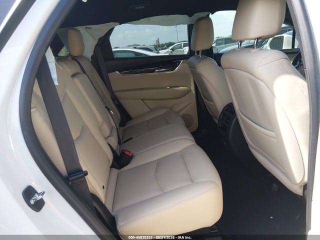 2017 CADILLAC XT5 STANDARD 8
