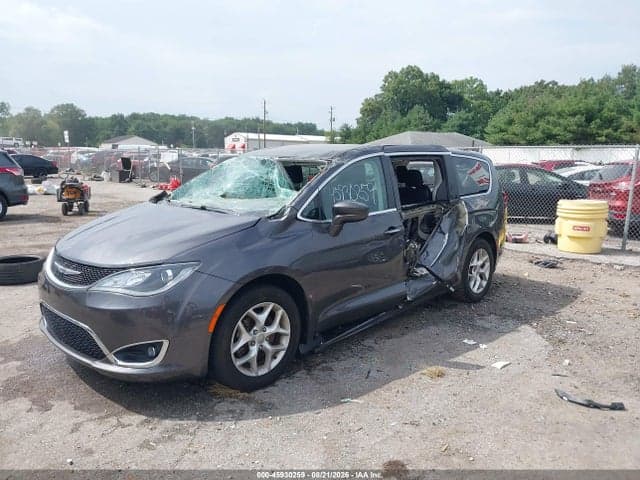 2018 CHRYSLER PACIFICA TOURING PLUS 2