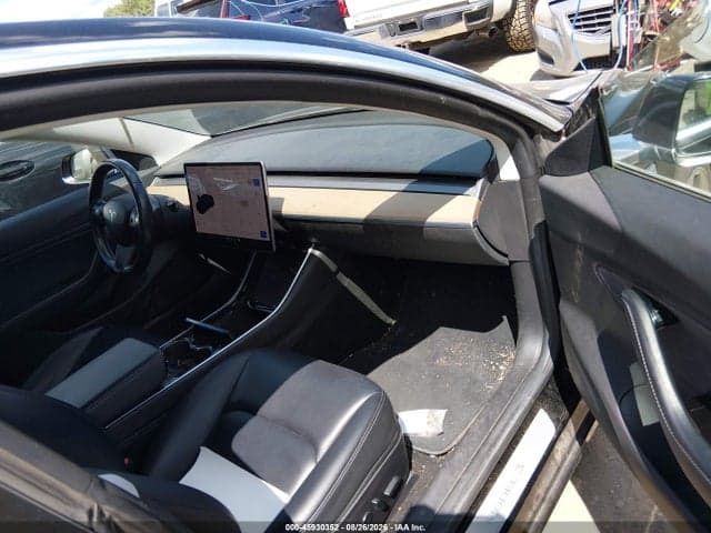 2018 TESLA MODEL 3 LONG RANGE/PERFORMANCE 5