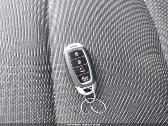 2022 HYUNDAI VENUE LIMITED 11