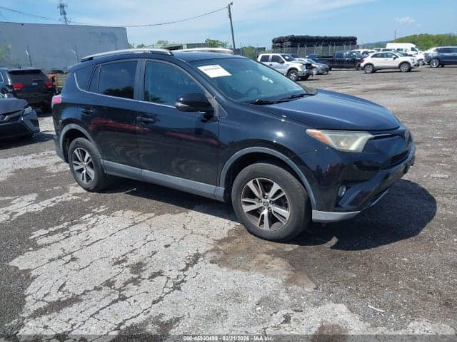 2017 TOYOTA RAV4 XLE 1