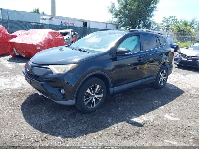 2017 TOYOTA RAV4 XLE 2