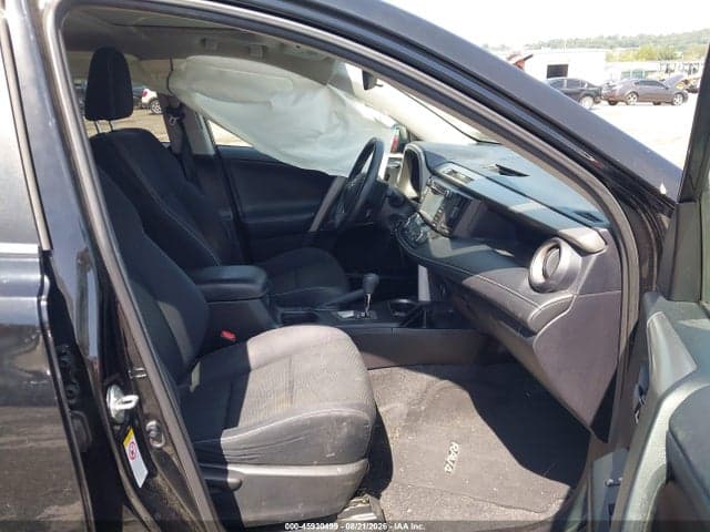 2017 TOYOTA RAV4 XLE 5