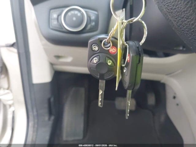 2017 FORD ESCAPE SE 11