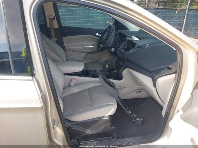 2017 FORD ESCAPE SE 5