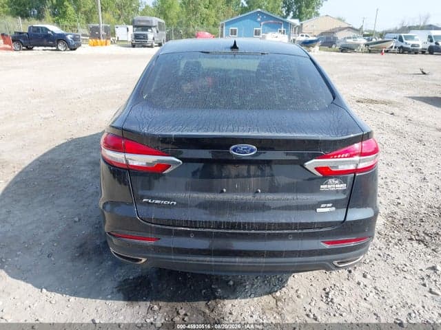 2019 FORD FUSION SE 16
