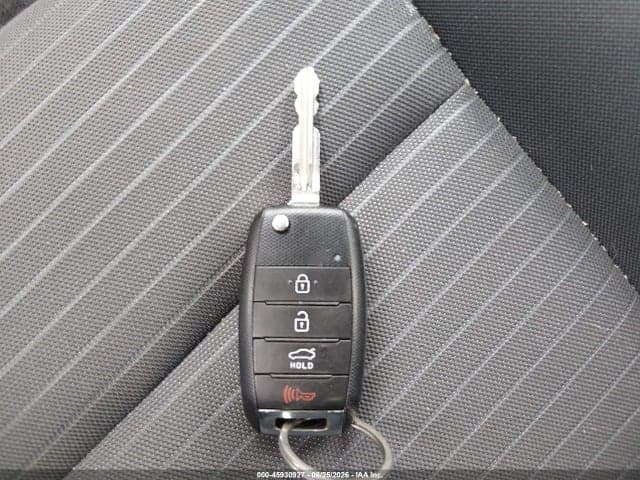 2017 KIA FORTE LX 11