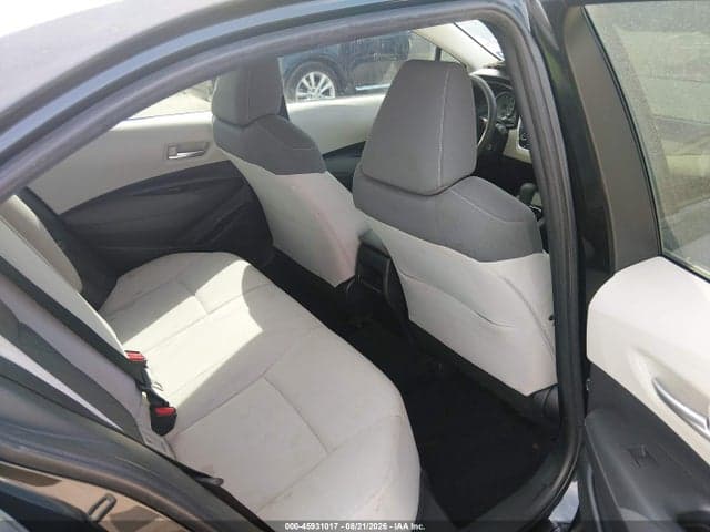 2020 TOYOTA COROLLA LE 8