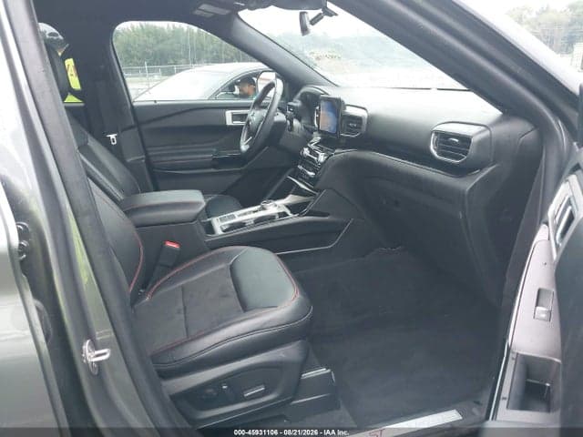 2023 FORD EXPLORER ST-LINE 5